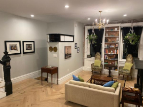 Beautiful Northside Victorian - walking distance from stadiums